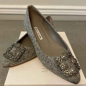 Manolo Blahnik Flats 🥿